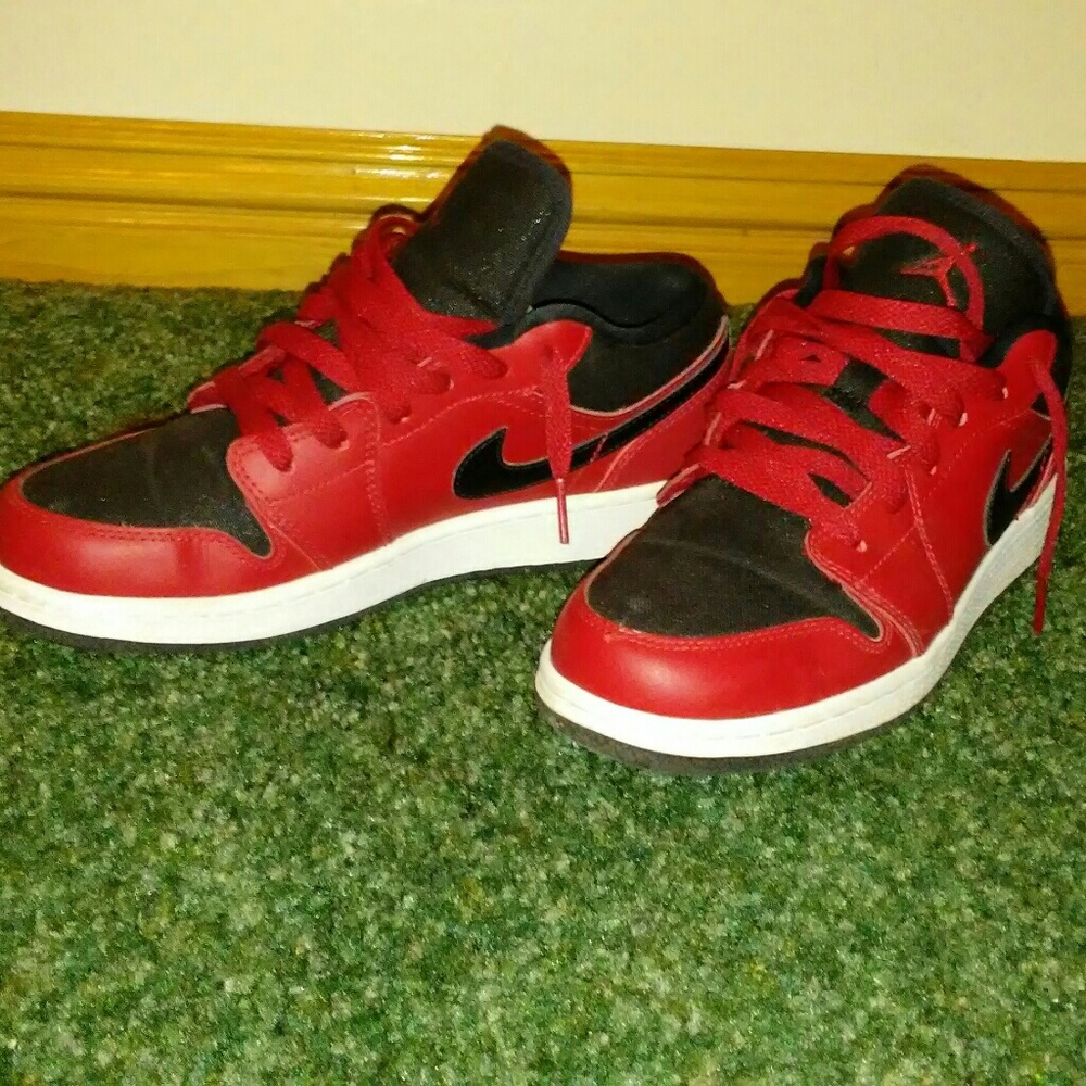 Nike air jordans, brand new to small.